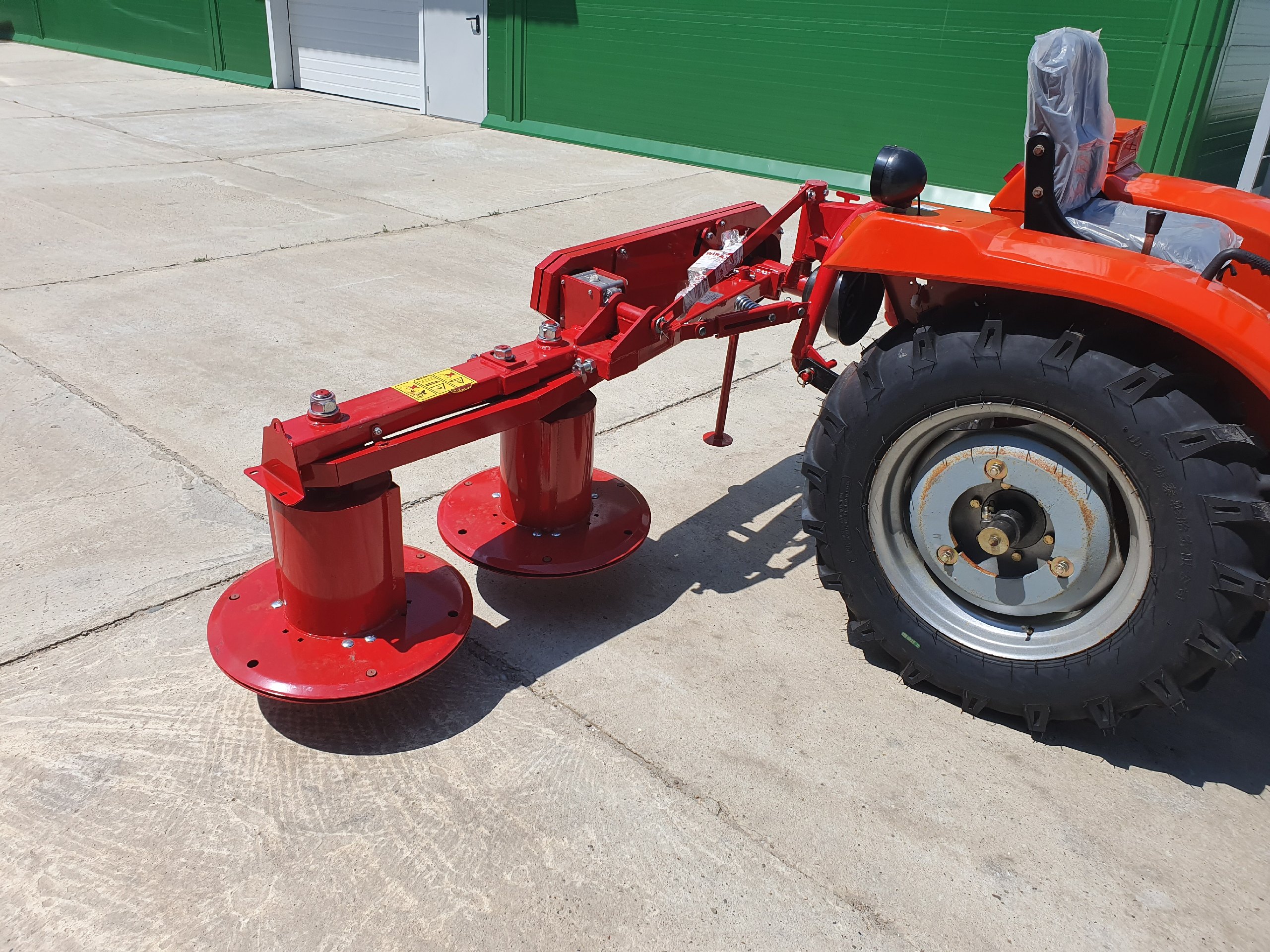 Косилка роторная WIRAX Z-069/1 ширина захвата 1,25 м