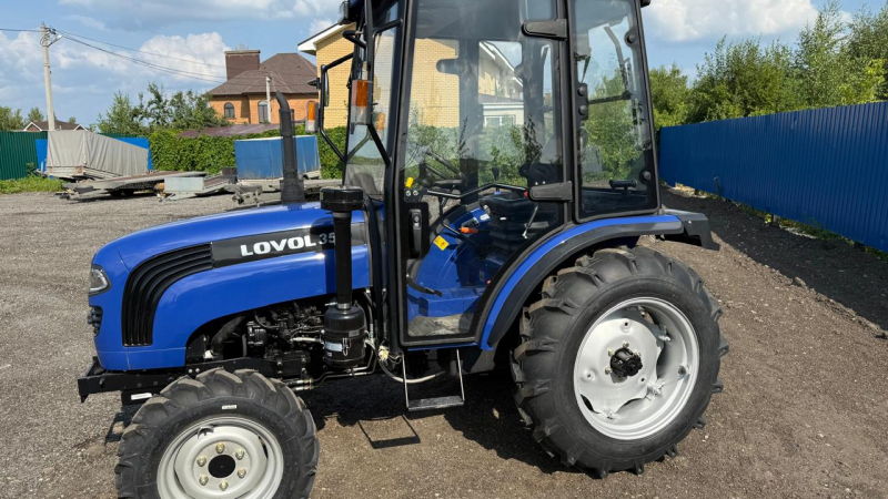 Трактор LOVOL TE 354 с кабиной
