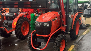 Минитрактор Kubota B2741S с кабиной