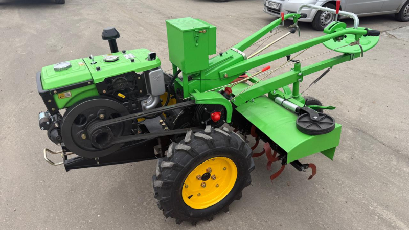 Мотоблок Рустрак Р-15 с фрезой и сидением