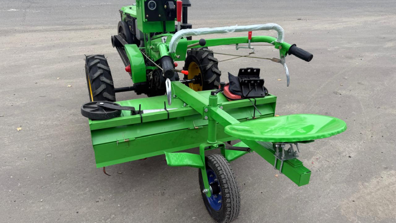 Мотоблок Рустрак Р-15 с фрезой и сидением