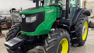 Трактор ULAN-RT 904