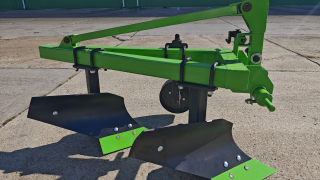 Плуг двухкорпусный B2.25