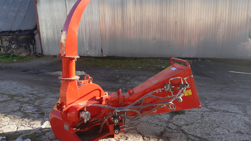 Измельчитель веток BX62R с гидрозахватом